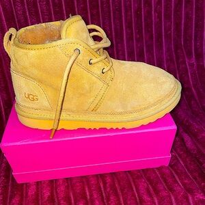 Butter yellow lace up Uggs